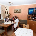 Garni Assion 2* בירגל