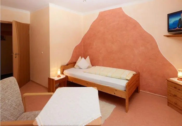 מלון Garni Assion 2*